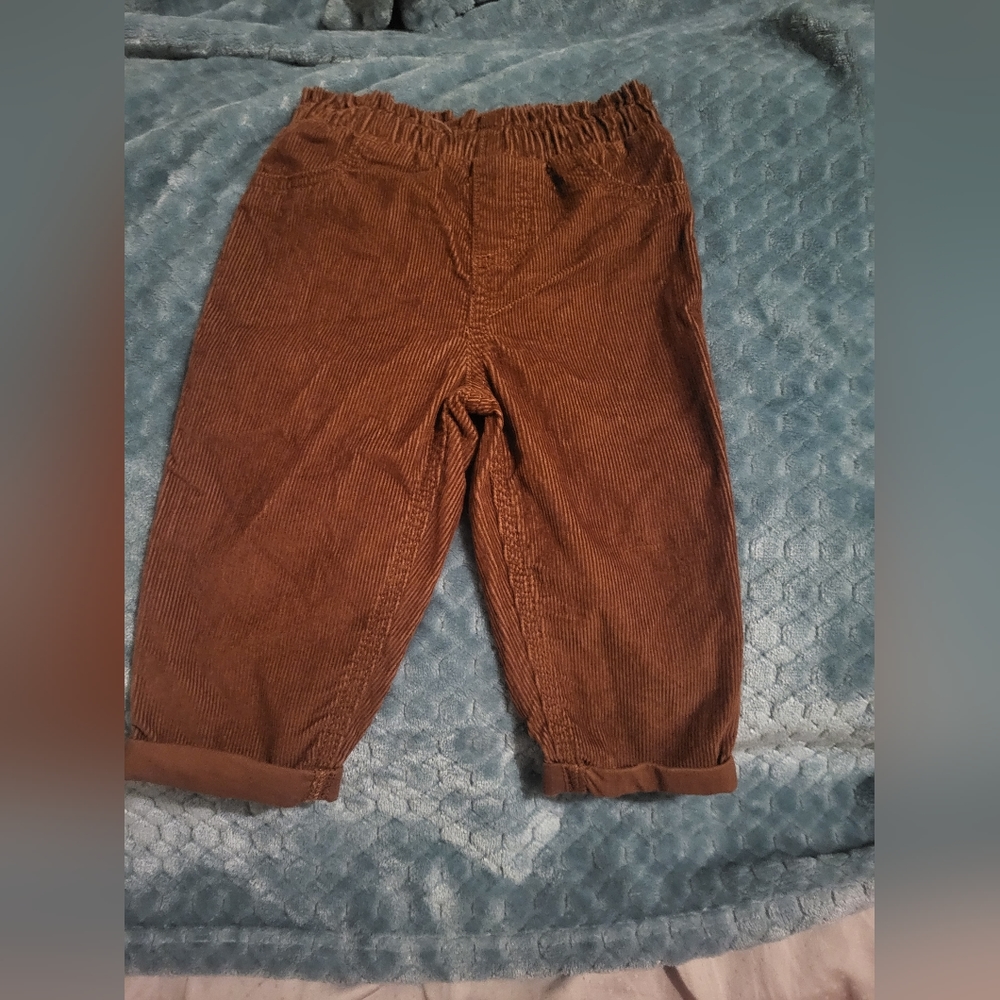🌞 Carter's corduroy pants NWT